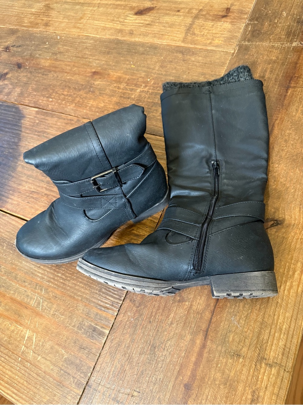 Women’s Black Mid-Calf Zip Winter Boots